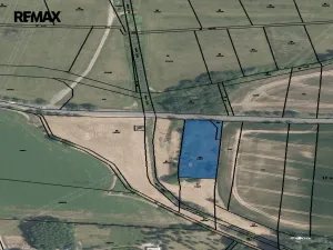 Prodej komerčního pozemku, Dolní Břežany, 2452 m2