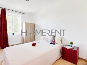 Pronájem bytu 2+1, Praha - Malešice, Bakalářská, 40 m2