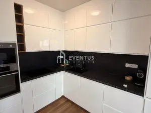 Pronájem bytu 2+kk, Praha - Libeň, Menclova, 58 m2