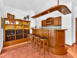 Prodej ubytování, Mikulov, Gagarinova, 712 m2