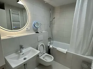 Pronájem bytu 2+kk, Praha - Karlín, Sokolova, 67 m2