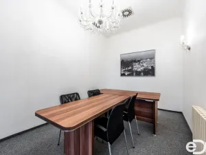 Pronájem kanceláře, Kolín, Karlovo náměstí, 193 m2