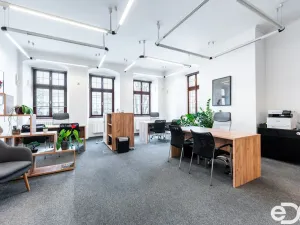 Pronájem kanceláře, Kolín, Karlovo náměstí, 193 m2