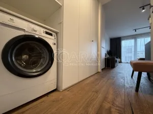 Pronájem bytu 1+kk, Praha - Karlín, Křižíkova, 32 m2