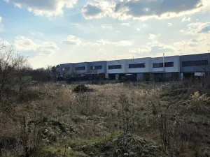 Dražba komerčního pozemku, Praha - Ďáblice, Červenomlýnská, 3900 m2