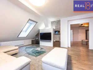 Prodej bytu 4+kk, Praha, Semilská, 139 m2