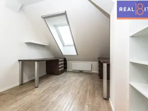 Prodej bytu 4+kk, Praha, Semilská, 139 m2