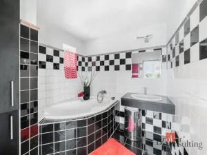 Prodej rodinného domu, Dolany, 198 m2