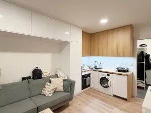 Pronájem bytu 1+kk, Praha - Strašnice, Strančická, 31 m2