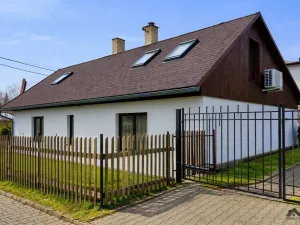 Prodej rodinného domu, Dolní Lhota, Přihlávky, 150 m2