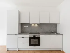 Prodej bytu 3+kk, Praha - Vysočany, Novovysočanská, 73 m2