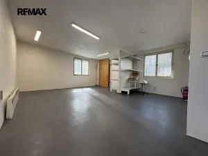 Pronájem obchodního prostoru, Horní Bříza, Sídlištní, 37 m2