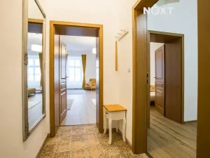 Prodej bytu 2+1, Jindřichův Hradec, nám. Míru, 100 m2