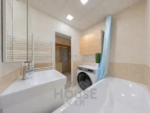 Prodej bytu 2+1, Praha - Hostivař, Horolezecká, 52 m2