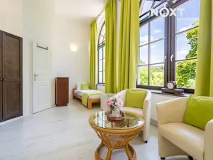 Prodej obchodního prostoru, Český Krumlov, Chvalšinská, 522 m2