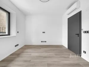 Pronájem bytu 2+kk, Praha - Šeberov, Na proutcích, 45 m2