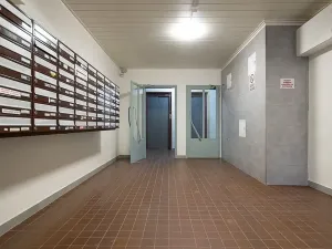 Prodej bytu 2+kk, Tábor, nám. Přátelství, 40 m2