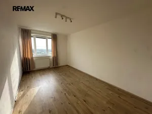 Pronájem bytu 2+kk, Kladno, Jaroslava Holečka, 53 m2