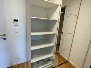 Pronájem bytu 2+kk, Praha - Holešovice, Jankovcova, 63 m2