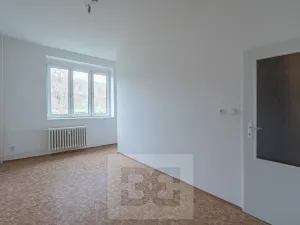 Pronájem bytu 1+kk, Praha - Vysočany, Podnádražní, 30 m2