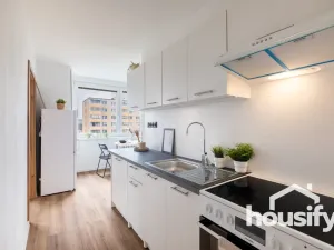 Prodej bytu 3+1, Znojmo, Dukelských bojovníků, 72 m2