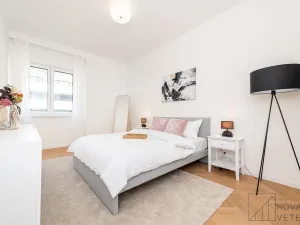 Prodej bytu 2+kk, Praha - Holešovice, U městských domů, 50 m2