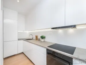 Prodej bytu 4+kk, Praha - Žižkov, Pod lipami, 74 m2