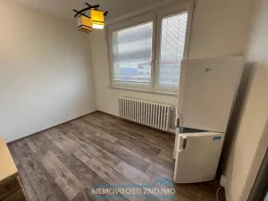 Prodej bytu 2+1, Znojmo, Pražská, 63 m2