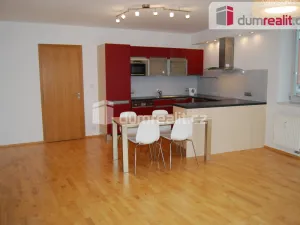 Pronájem bytu 2+kk, Praha - Prosek, Nad Krocínkou, 63 m2