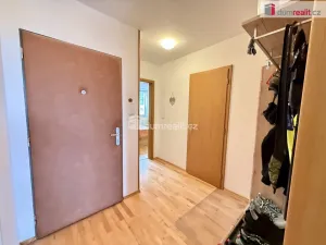 Pronájem bytu 2+kk, Praha - Prosek, Nad Krocínkou, 63 m2