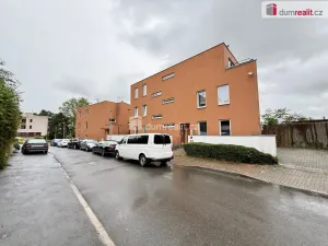 Pronájem bytu 2+kk, Praha - Prosek, Nad Krocínkou, 63 m2