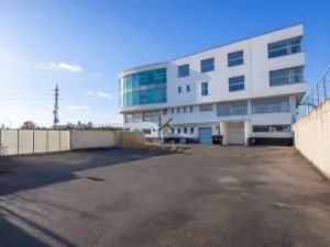 Pronájem kanceláře, Průhonice, Uhříněveská, 3300 m2