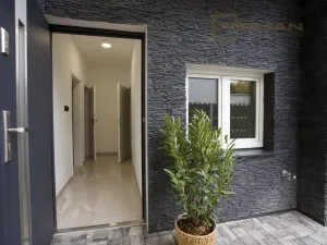 Prodej atypického bytu, Praha - Zbraslav, Elišky Přemyslovny, 110 m2