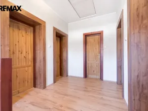 Prodej rodinného domu, Týnec nad Sázavou, 234 m2