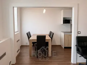 Prodej bytu 3+1, Praha - Černý Most, Vašátkova, 70 m2