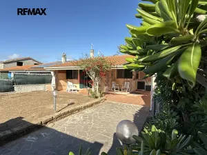 Prodej rodinného domu, Sant'Anna Arresi, Itálie, 244 m2