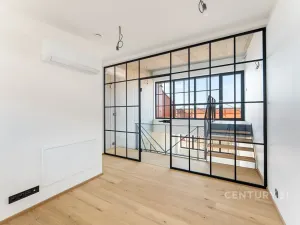 Prodej bytu 2+kk, Praha - Vysočany, Kolbenova, 60 m2