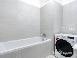 Pronájem bytu 3+kk, Praha - Hloubětín, Waltariho, 80 m2