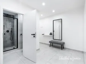 Pronájem bytu 3+kk, Praha - Modřany, Poljanovova, 68 m2