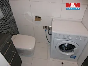 Pronájem bytu 1+kk, Praha - Letňany, Frýdecká, 27 m2