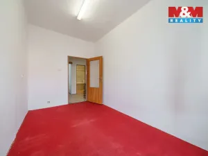 Prodej bytu 3+1, Karlovy Vary - Stará Role, Nádražní, 65 m2