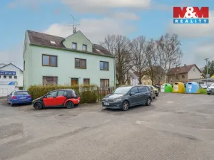 Prodej bytu 3+1, Karlovy Vary - Stará Role, Nádražní, 65 m2