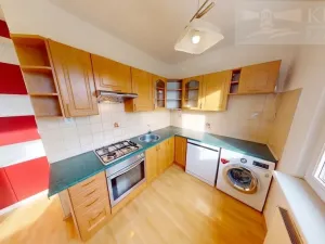 Pronájem bytu 2+kk, Praha, Oravská, 51 m2