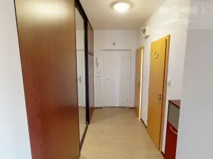 Pronájem bytu 2+kk, Praha, Oravská, 51 m2