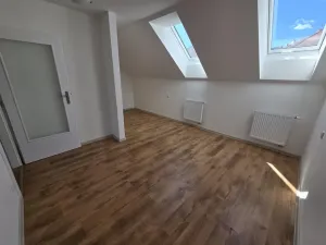 Pronájem bytu 2+kk, Třebíč - Jejkov, Husova, 55 m2