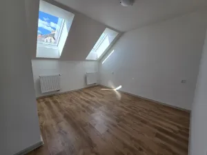 Pronájem bytu 2+kk, Třebíč - Jejkov, Husova, 55 m2