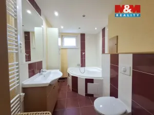 Pronájem bytu 2+1, Ostrov, Jungmannova, 58 m2