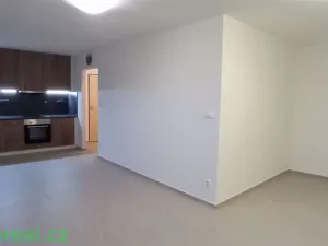 Pronájem bytu 1+kk, Tučapy, 39 m2