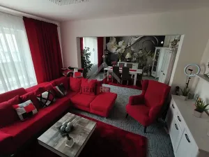 Prodej rodinného domu, České Velenice, Komenského, 450 m2