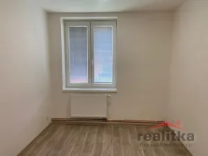 Pronájem bytu 2+kk, Opava - Předměstí, Těšínská, 35 m2